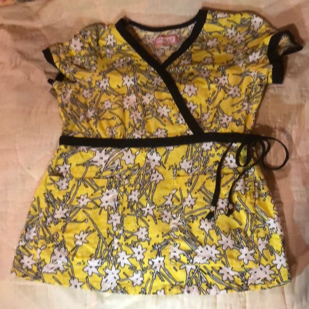 Koi scrub top
